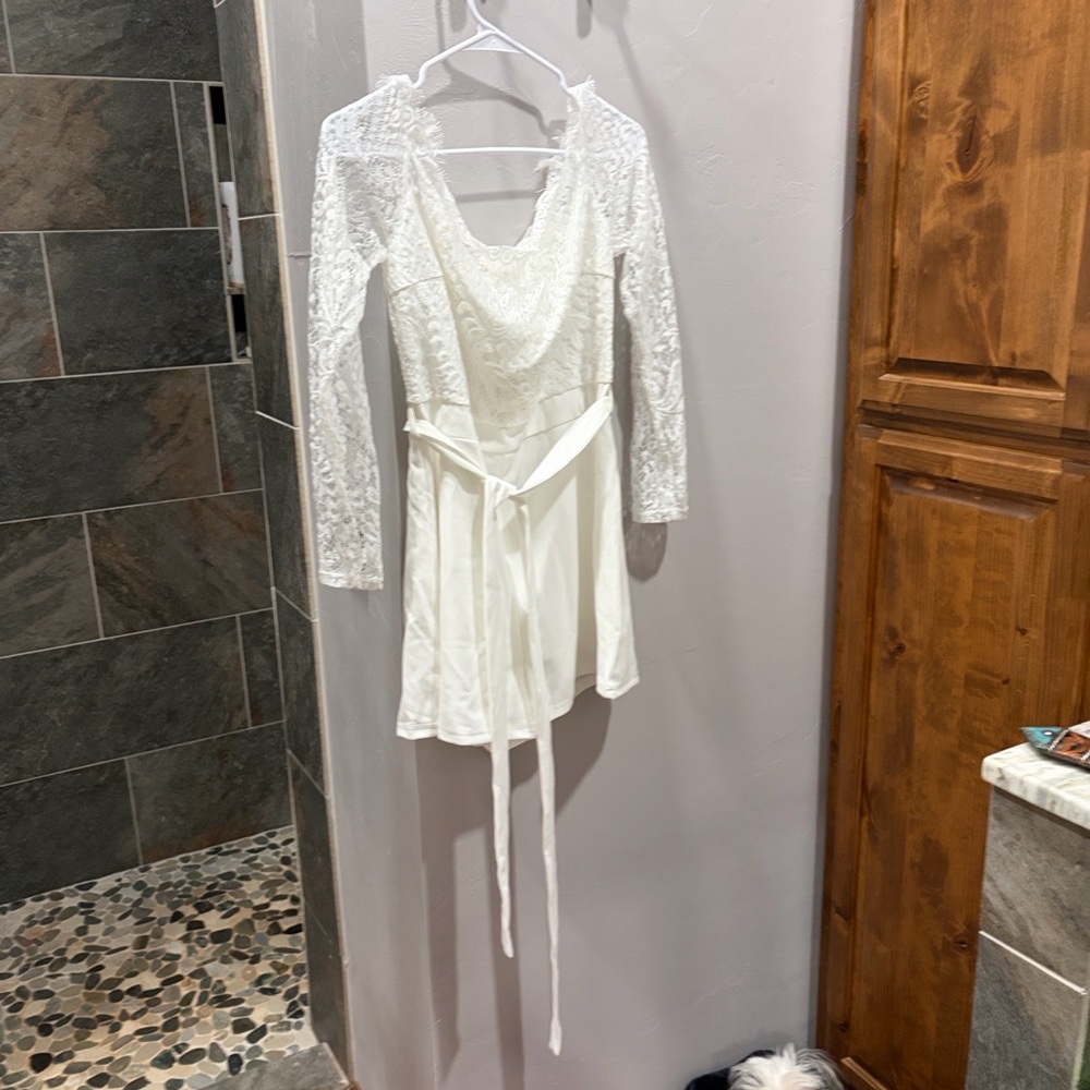 JJs House White Lace Long Sleeve Dress - Picture 3 of 5